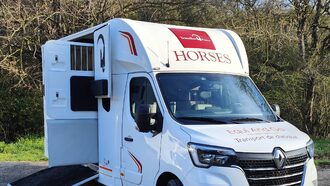 Le transport de votre cheval par une professionnelle équin depuis 2013